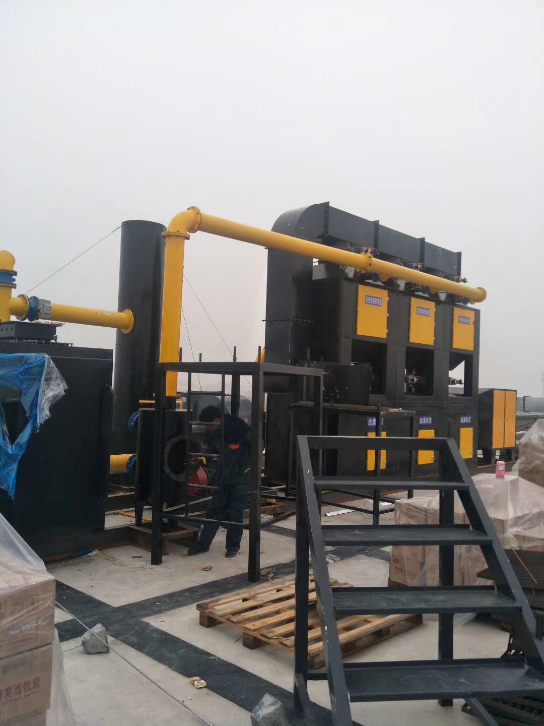 購買噴漆房廢氣處理設(shè)備需要注意哪些事項(xiàng)？